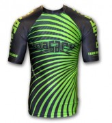 MASARU 13097 Рашгард короткий рукав MASARU Short Sleeve Rash Guard M2 - Black-Green фото